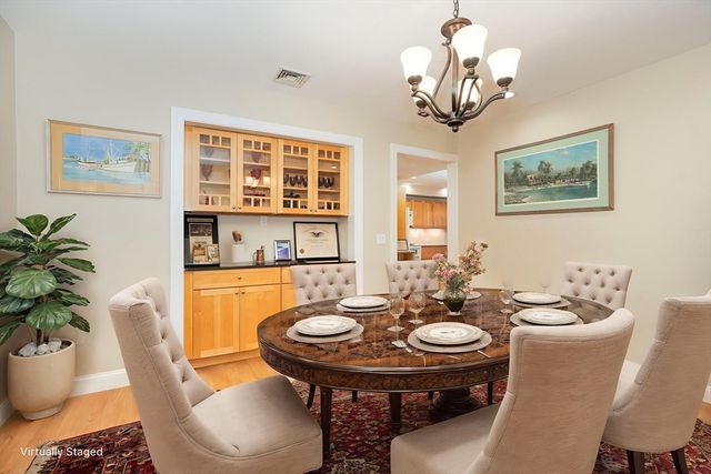 19 Harbourside Rd 19, Quincy, MA 02171