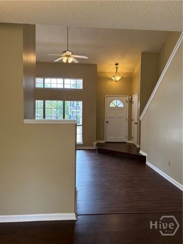 2 Oemler Court E, Savannah, GA 31410