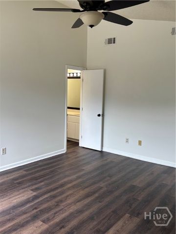 2 Oemler Court E, Savannah, GA 31410