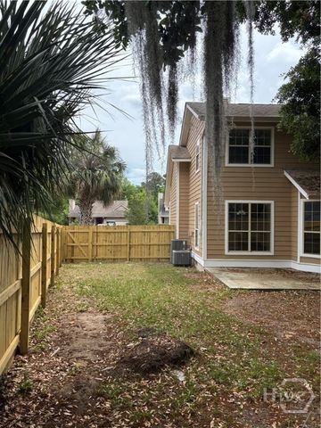 2 Oemler Court E, Savannah, GA 31410