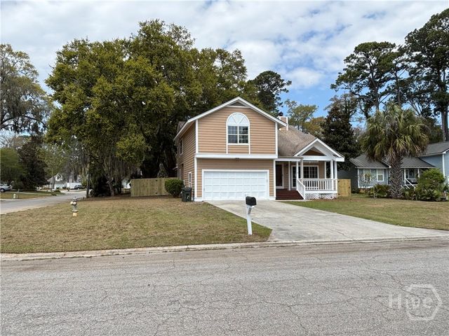 2 Oemler Court E, Savannah, GA 31410