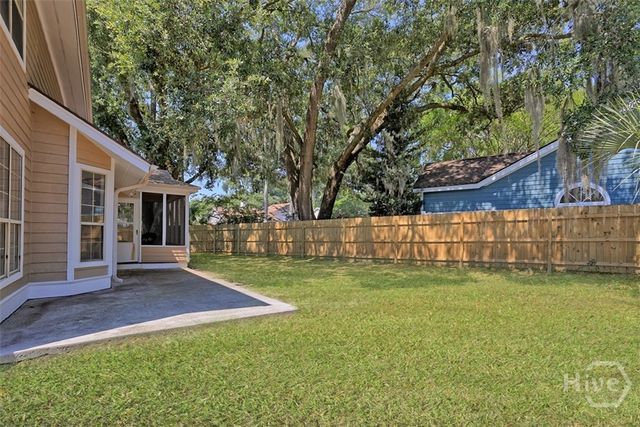 2 Oemler Court E, Savannah, GA 31410