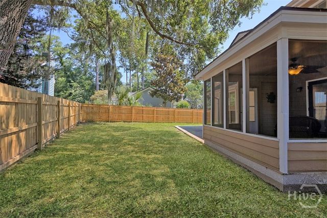 2 Oemler Court E, Savannah, GA 31410