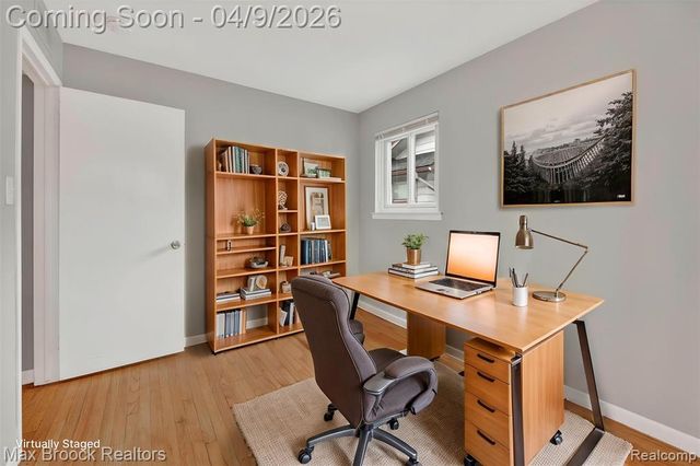 23448 Easterling Avenue, Hazel Park, MI 48030