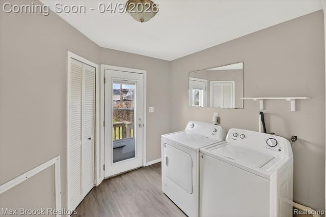 23448 Easterling Avenue, Hazel Park, MI 48030