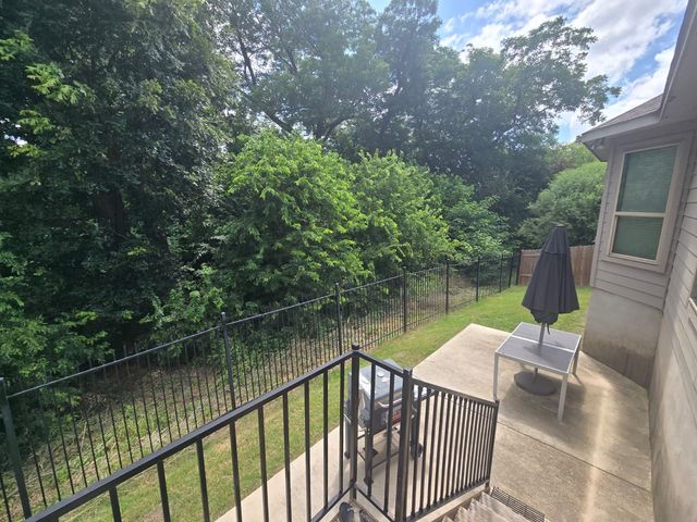 2401 Centennial LOOP, Round Rock, TX 78665