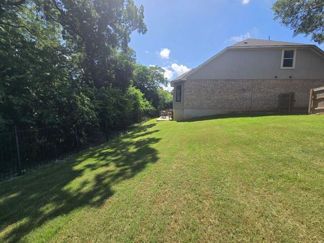 2401 Centennial LOOP, Round Rock, TX 78665