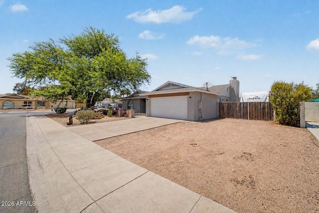 3054 W TIERRA BUENA Lane, Phoenix, AZ 85053