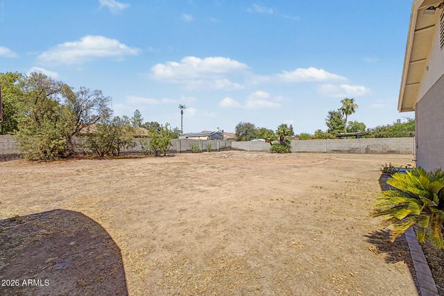 3054 W TIERRA BUENA Lane, Phoenix, AZ 85053