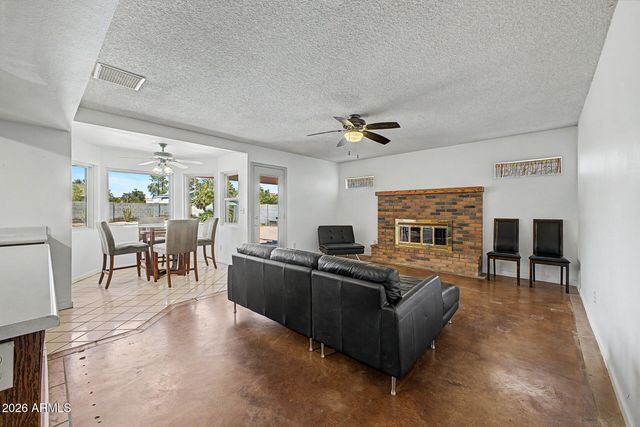3054 W TIERRA BUENA Lane, Phoenix, AZ 85053