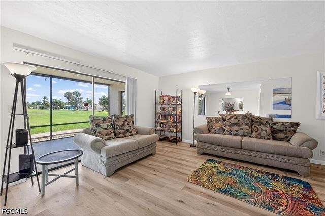 4728 Orange Grove BLVD 4, North Fort Myers, FL 33903