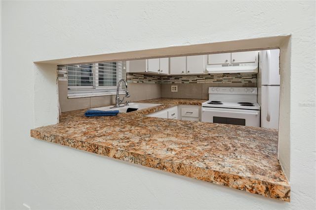 4340 37TH STREET S 6, St Petersburg, FL 33711