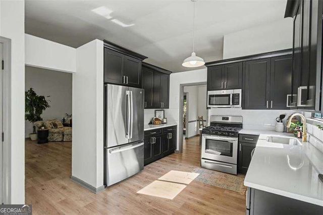 5985 Bayside Drive NW, Acworth, GA 30101
