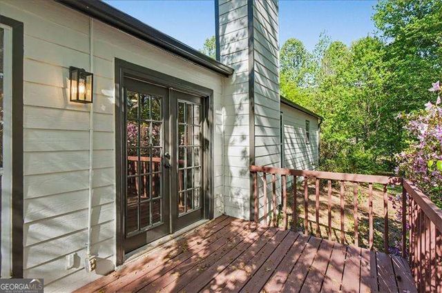 5985 Bayside Drive NW, Acworth, GA 30101