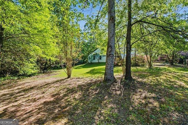 5985 Bayside Drive NW, Acworth, GA 30101