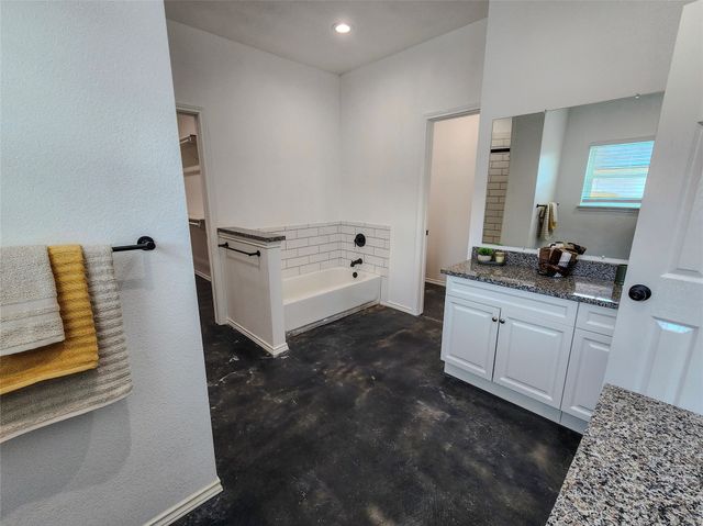 400 Susan Drive, Kennedale, TX 76060