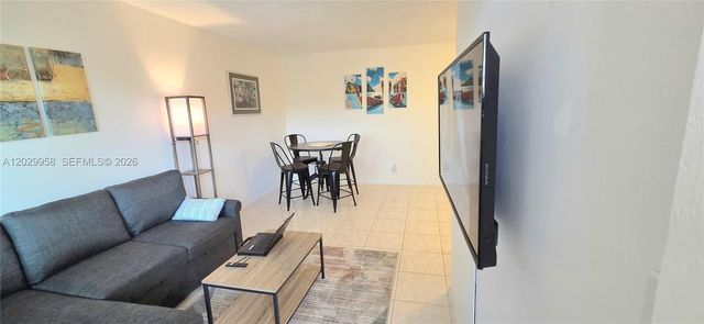 2145 Pierce Street 305, Hollywood, FL 33020