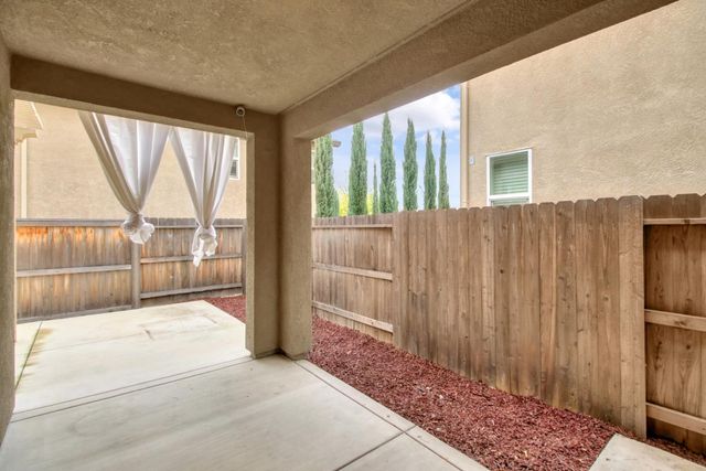 4554 Gray Lodge Loop, Rocklin, CA 95677