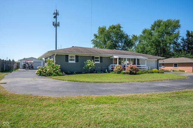 823 W Smith Valley Road, Greenwood, IN 46142