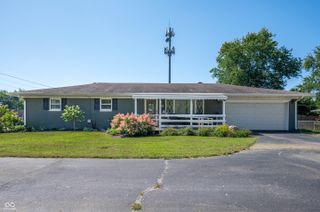 823 W Smith Valley Road, Greenwood, IN 46142