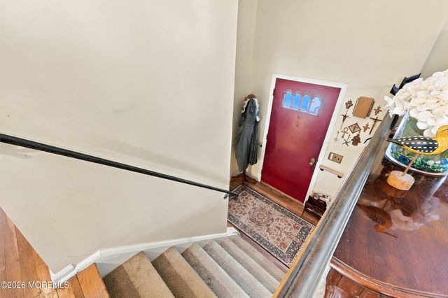 3 Roslyn Drive, Oakhurst, NJ 07755