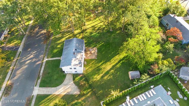 3 Roslyn Drive, Oakhurst, NJ 07755