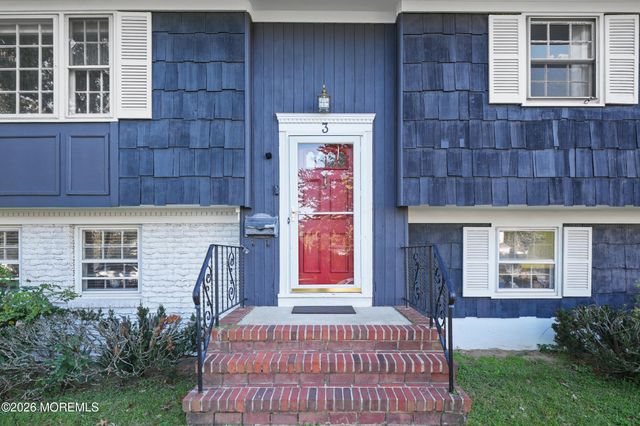 3 Roslyn Drive, Oakhurst, NJ 07755