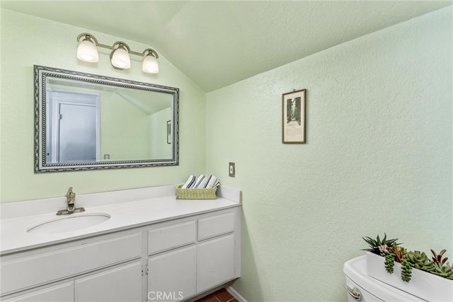 2169 Garretson Avenue, Corona, CA 92879