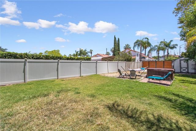 2169 Garretson Avenue, Corona, CA 92879