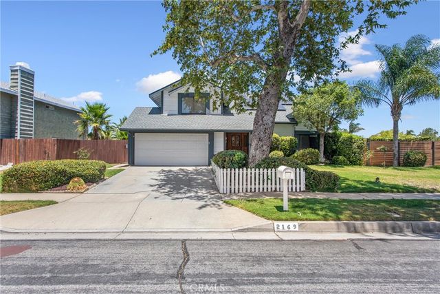 2169 Garretson Avenue, Corona, CA 92879