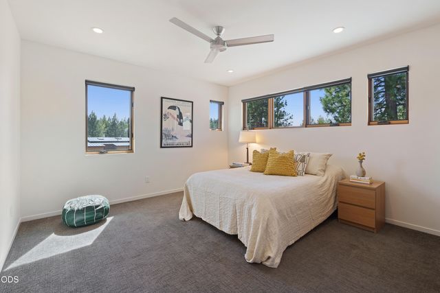 62773 NW Sand Lily Way, Bend, OR 97703