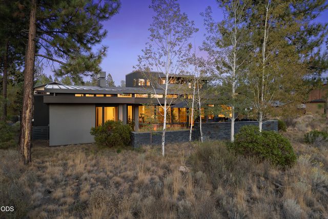 62773 NW Sand Lily Way, Bend, OR 97703