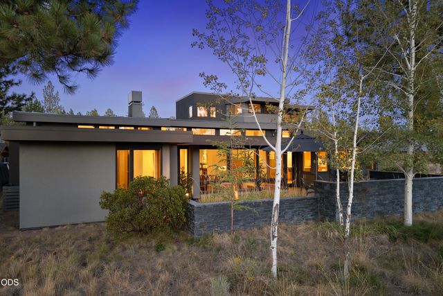 62773 NW Sand Lily Way, Bend, OR 97703