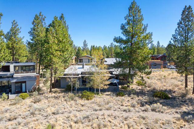 62773 NW Sand Lily Way, Bend, OR 97703