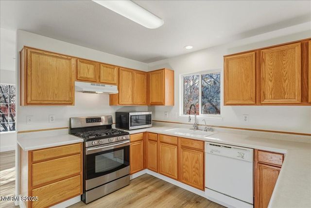 17598 Elk Court, Reno, NV 89508