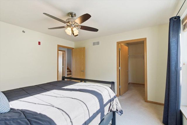 14 S Gardens Way, Fitchburg, WI 53711