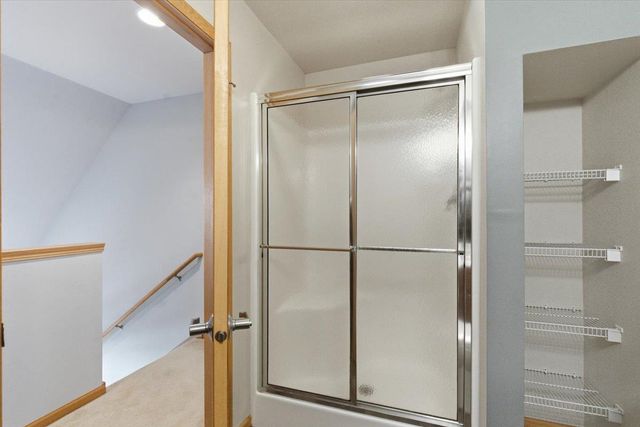 14 S Gardens Way, Fitchburg, WI 53711