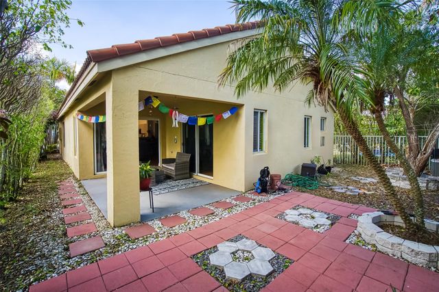 1347 Plumosa Way, Weston, FL 33327