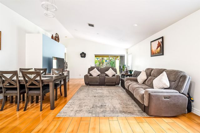 1347 Plumosa Way, Weston, FL 33327