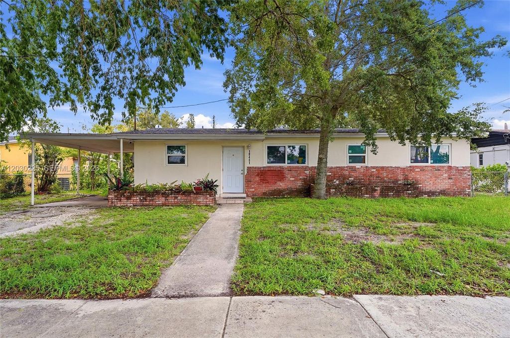 18431 NW 39th Ct, Miami Gardens, FL 33055
