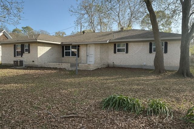 605 N Line, Mineola, TX 75773