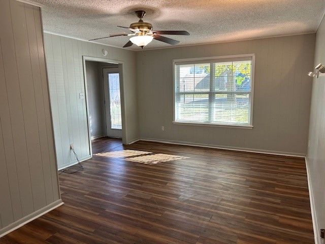 605 N Line, Mineola, TX 75773