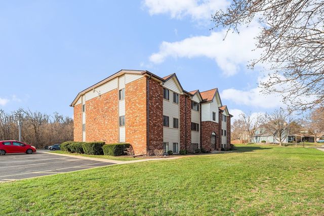 319 Dunning Avenue 3A, West Dundee, IL 60118