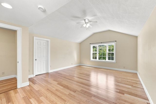 8 Caddyshack Dr, Chicopee, MA 01020