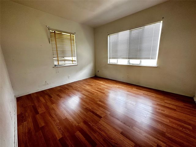 5210 Stuyvesant Lane, Houston, TX 77021