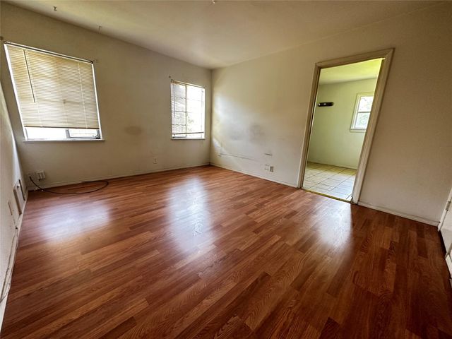 5210 Stuyvesant Lane, Houston, TX 77021