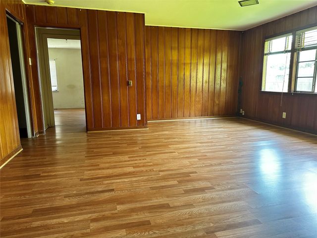 5210 Stuyvesant Lane, Houston, TX 77021