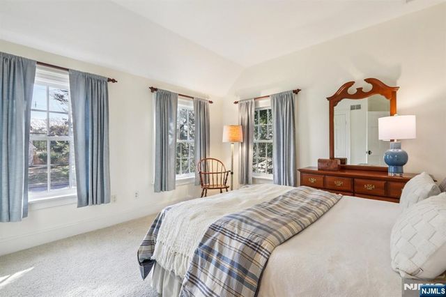 235 Sheridan Avenue, Ho-ho-kus, NJ 07423