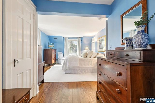 235 Sheridan Avenue, Ho-ho-kus, NJ 07423