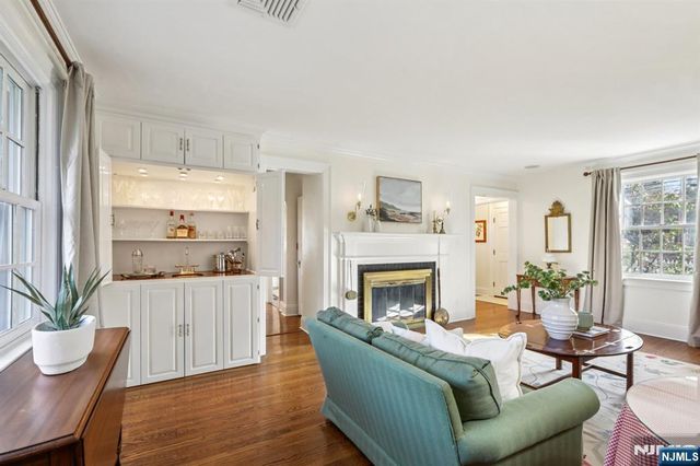 235 Sheridan Avenue, Ho-ho-kus, NJ 07423